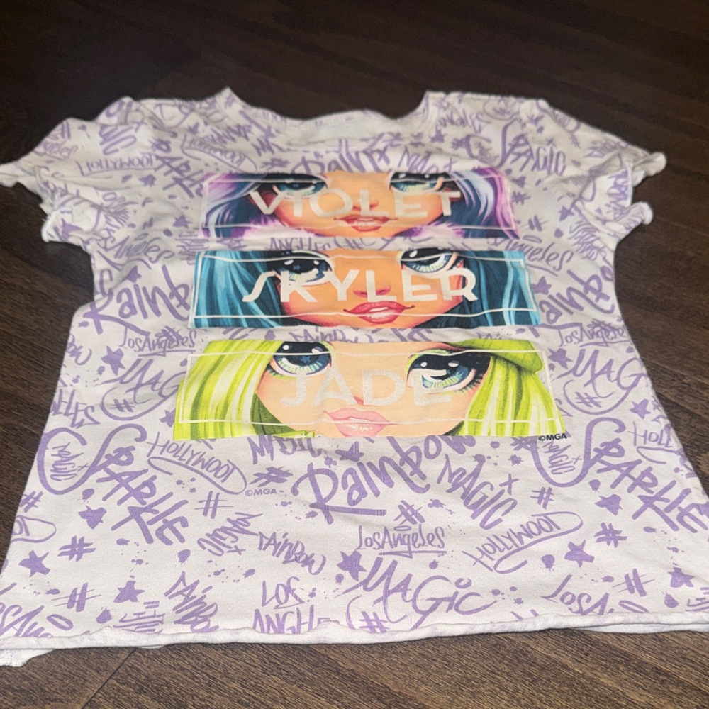 Stylish Kids' Graphic Tee with Colorful Faces